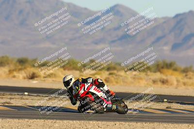 media/Jan-11-2025-CVMA (Sat) [[ddeb3f563a]]/Race 13-Amateur Supersport Open/